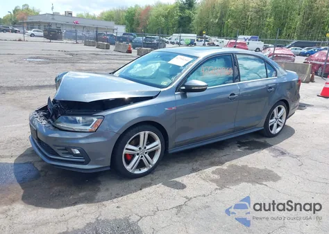 2017 Volkswagen Jetta Gli z USA, uszkodzony, nr VIN 3VW5T7AJ3HM253445